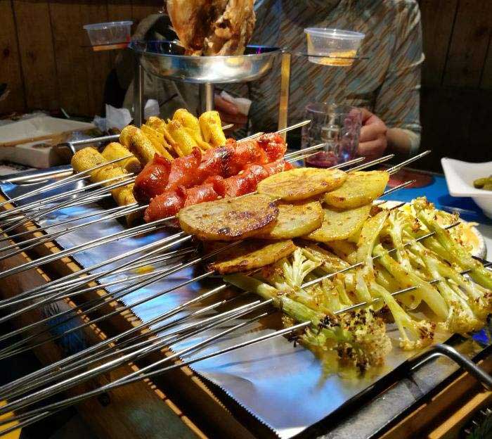 新巴尔虎右音乐烧烤吧